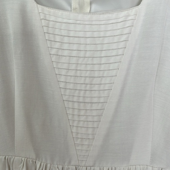 Vintage Laura Ashley Gown:  Understated and elegant. STILL AVAILABLE 8/5/24 - Picture 4 of 7